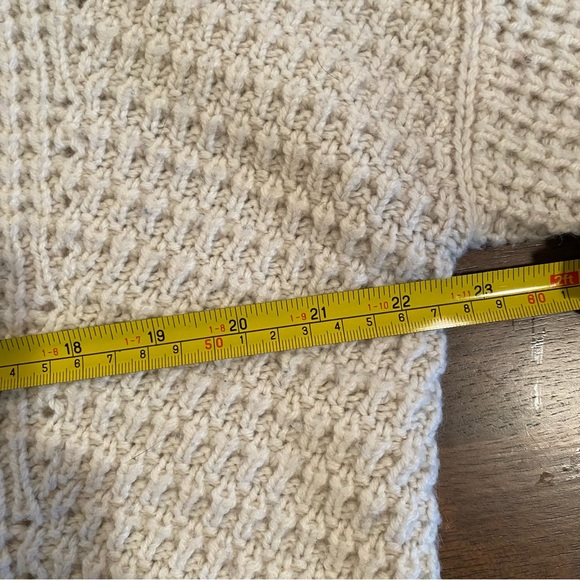 Madewell Oversized Chunky Knit Scoop Neck Pullover Sweater in Ivory - Picture 6 of 7